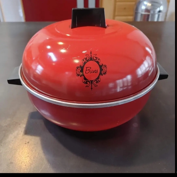 West Bend Kitchen Vintage West Bend Bun Warmer Poshmark